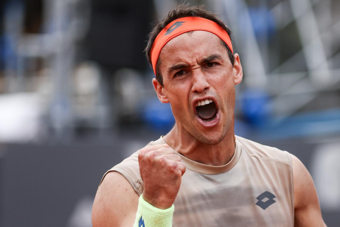 Imagen de Nicolás Kicker, uno de los triunfos destacado de la jornada en el YPF Buenos Aires Challenger presentado por La Roche-Posay